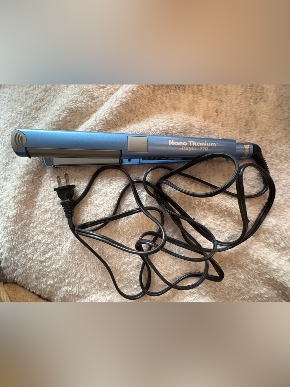 BaBylissPRO Nano Titanium - 1" U-Styler Iron
BNT4061C